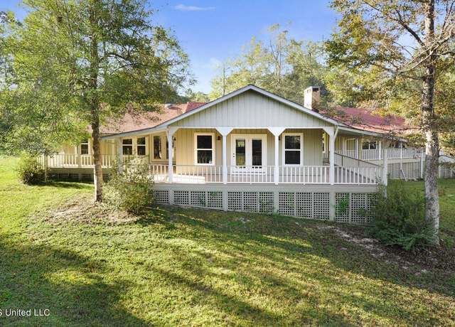Property at 18153 Doc Lizana Rd Rd, Gulfport, MS 39503, 5 beds, 4 baths