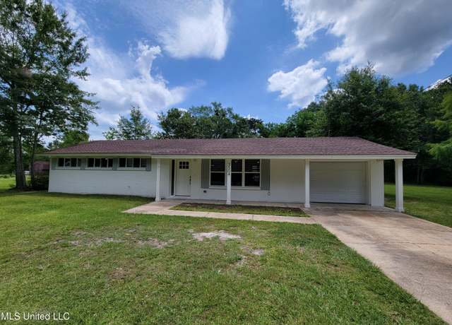 Property at 3504 Beachview Dr, Ocean Springs, MS 39564, 3 beds, 1 bath