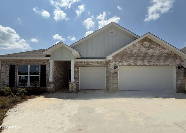 Property at 17105 River Hills Dr, Gulfport, MS 39503, 4 beds, 3.5 baths