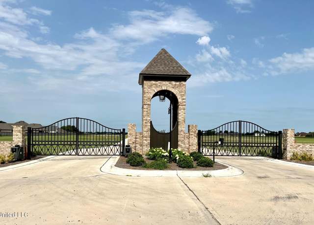 Property at Chatmoss 2nd, Cleveland, MS 38732