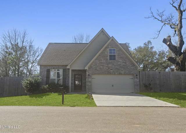 Property at 48 Coastal Oak, Hattiesburg, MS 39402, 4 beds, 2.5 baths