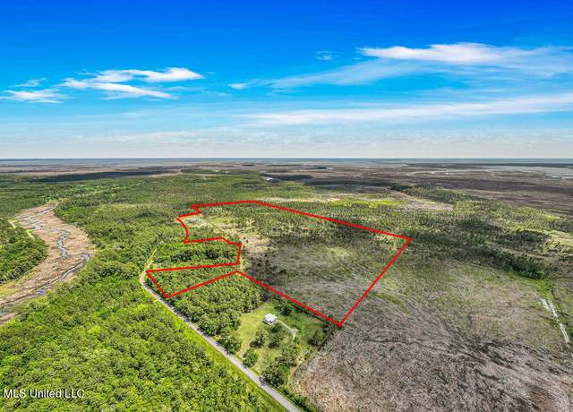 Property at 04 Bayou Cumbest Rd, Moss Point, MS 39562