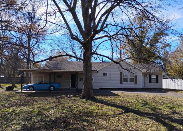 Property at 1152 Oakhurst Ave, Clarksdale, MS 38614, 3 beds, 3 baths