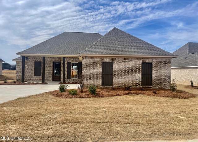 Property at 473 Aurora Cir, Canton, MS 39046, 3 beds, 2 baths