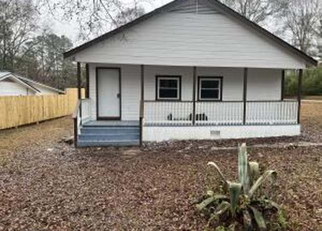 Property at 116 John St, Hazlehurst, MS 39083, 3 beds, 2 baths