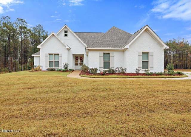 Property at 119 Ashwood Ln, Mendenhall, MS 39114, 3 beds, 2 baths