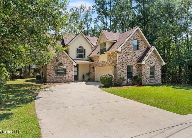 Property at 8313 Analii St, Diamondhead, MS 39525, 3 beds, 2.5 baths