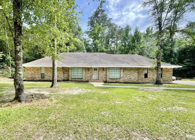 Property at 2500 Tearose Ln, Moss Point, MS 39562, 3 beds, 2.5 baths