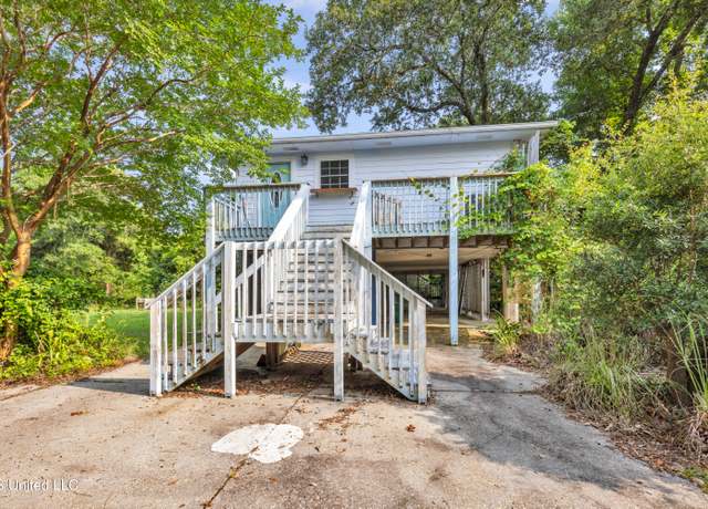 Property at 178 Fort Henry Ave, Pass Christian, MS 39571, 2 beds, 1 bath