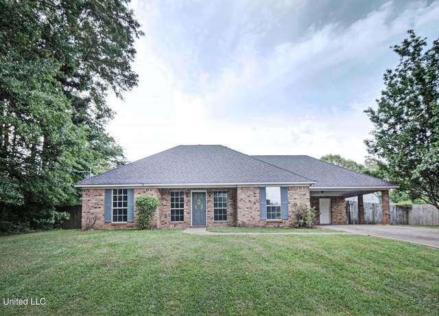 Property at 229 Pinehurst Cir, Hazlehurst, MS 39083, 3 beds, 2 baths