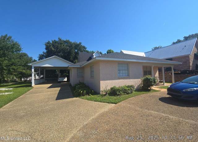 Property at 1910 Schencks St, Biloxi, MS 39531, 3 beds, 3 baths