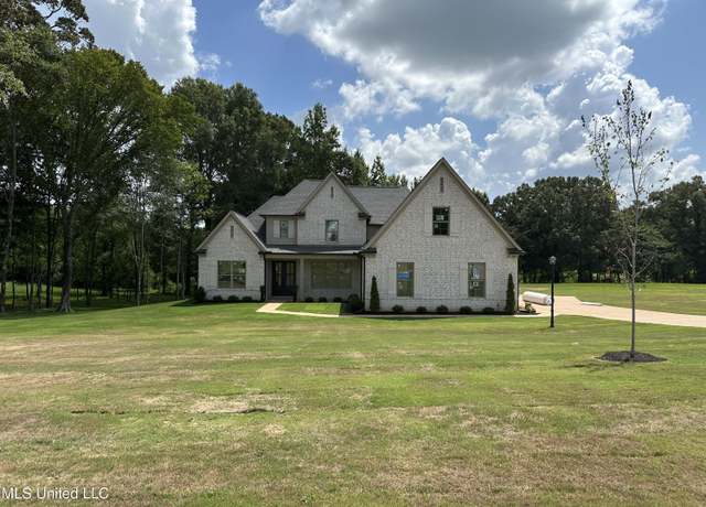 Property at 115 Cedar Crest Cv, Byhalia, MS 38611, 5 beds, 3.5 baths