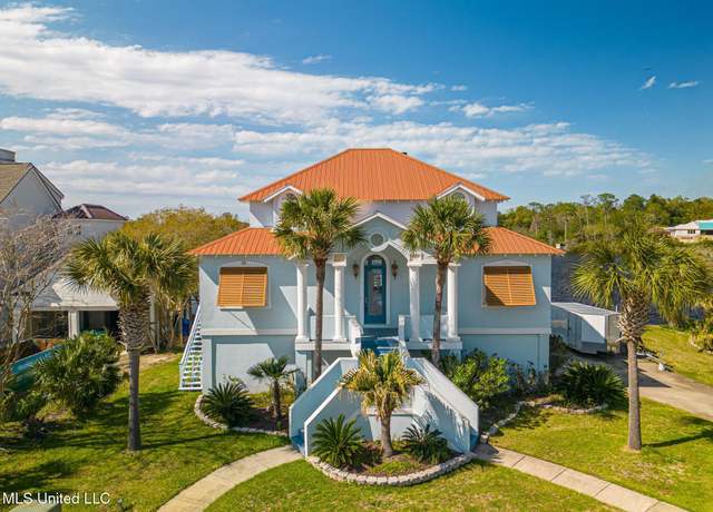 Property at 11 Rivers Bend Dr, Gulfport, MS 39507, 4 beds, 2.5 baths