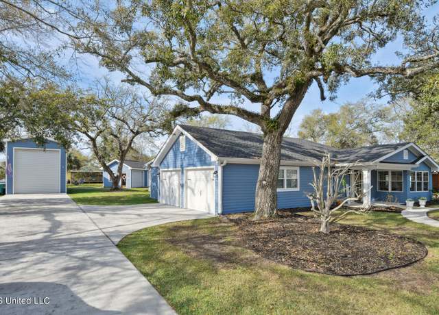 Property at 434 St John St, Bay Saint Louis, MS 39520, 3 beds, 2 baths