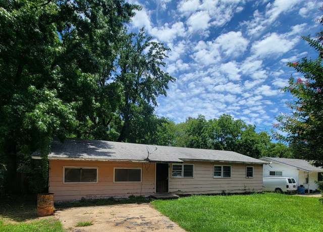 Property at 1020 Capri Cir, Jackson, MS 39209, 4 beds, 2 baths