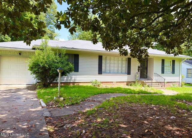 Property at 1030 Glenwood St, Jackson, MS 39209, 2 beds, 1 bath