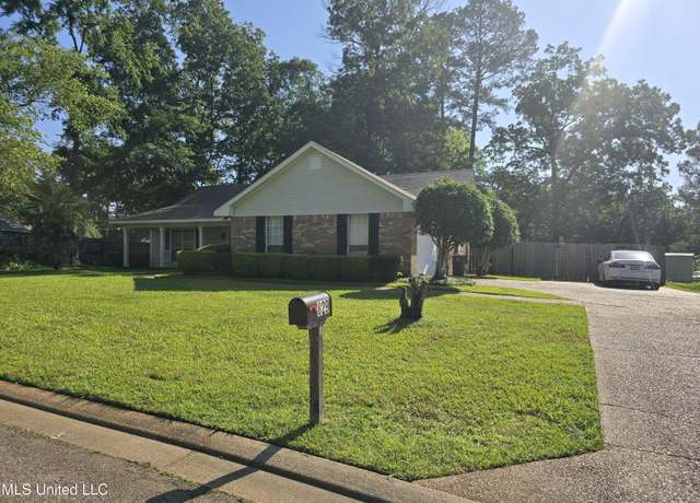 Property at 829 Eagles Nest Dr, Byram, MS 39272, 3 beds, 2 baths