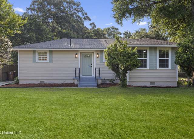 Property at 160 Balmoral Ave, Biloxi, MS 39531, 3 beds, 2 baths