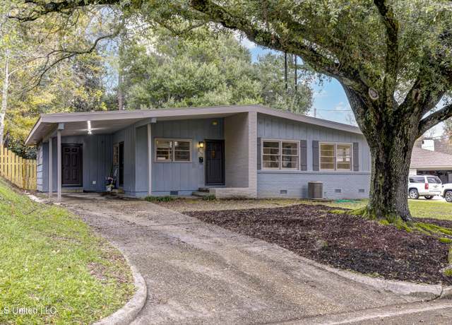 Property at 1805 Macarthur Drive Dr, Vicksburg, MS 39180, 3 beds, 2 baths