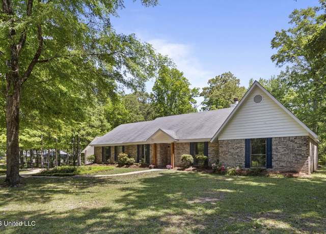 Property at 6076 Grants Ferry Rd, Brandon, MS 39047, 4 beds, 4 baths