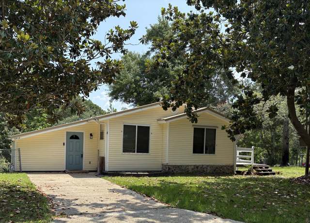 Property at 2512 Bahama Dr, Gautier, MS 39553, 3 beds, 2 baths