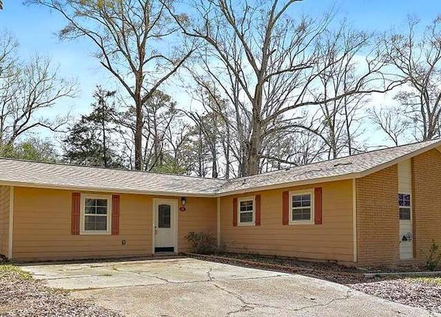 Property at 107 Martha Ln, Brandon, MS 39042, 3 beds, 2.5 baths