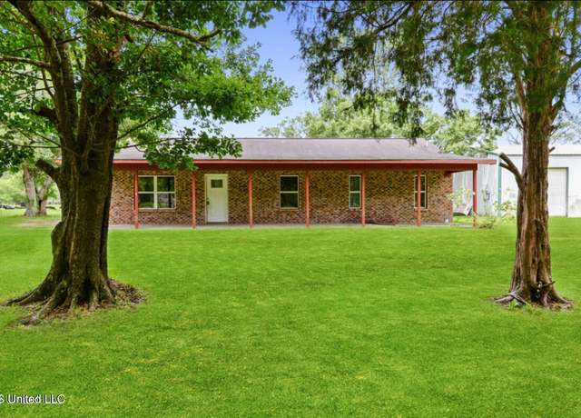 Property at 4127 Ceolia Taylor Rd, Moss Point, MS 39562, 3 beds, 2 baths