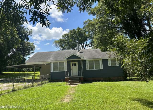 Property at 12 Foster Mound Rd, Natchez, MS 39120, 3 beds, 1 bath