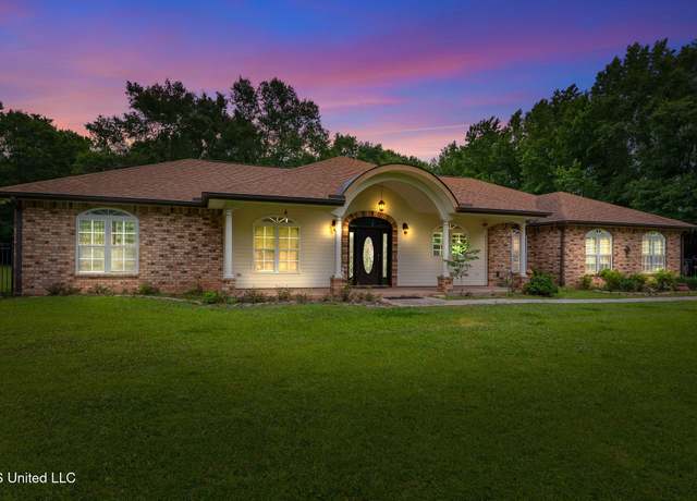 Property at 7446 Lazy Acres Rd, Pass Christian, MS 39571, 4 beds, 3.5 baths