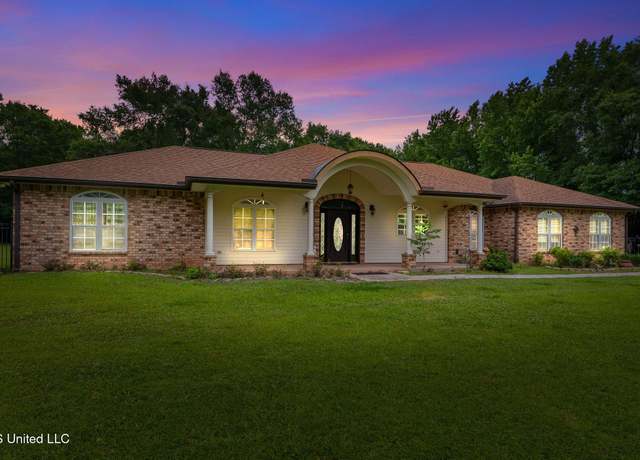 Property at 7446 Lazy Acres Rd, Pass Christian, MS 39571, 4 beds, 3.5 baths