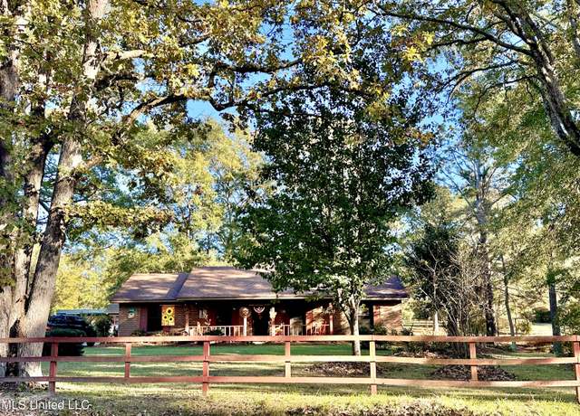 Property at 140 Nub Mcnair Rd, Magee, MS 39111, 3 beds, 2 baths