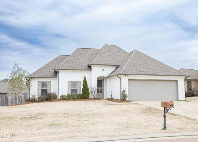 Property at 515 Carrington Dr, Brandon, MS 39042, 4 beds, 2 baths