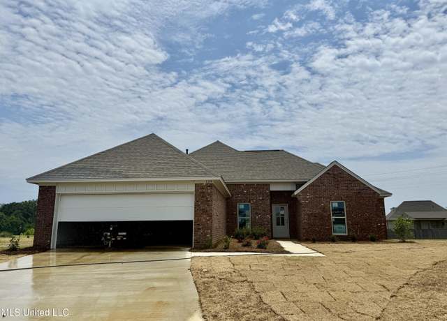 Property at 129 Southern Oak Way, Canton, MS 39046, 3 beds, 2 baths