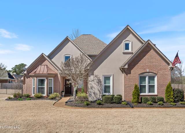 Property at 9476 Plantation Rd, Olive Branch, MS 38654, 3 beds, 2.5 baths