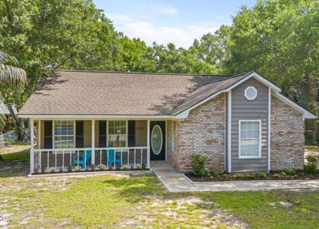 Property at 9404 Meadowlark Ave, Ocean Springs, MS 39564, 3 beds, 2 baths