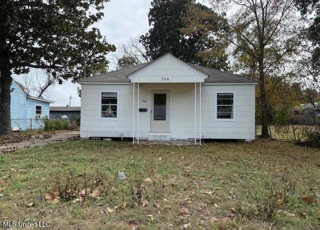 Property at 264 Kuhn St, Biloxi, MS 39530, 3 beds, 1.5 baths