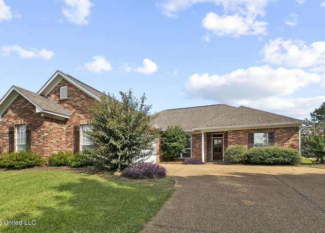 Property at 427 Patrick Farms Dr, Pearl, MS 39208, 3 beds, 2 baths