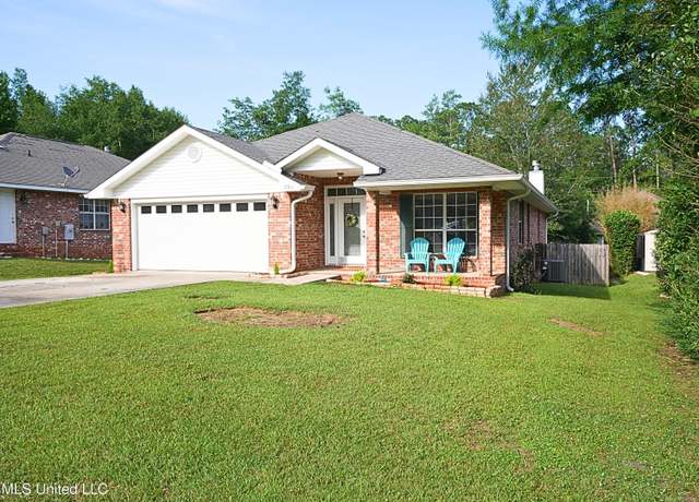 Property at 994 Muolea Ct, Diamondhead, MS 39525, 3 beds, 2 baths