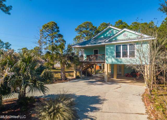Property at 4 Castle St, Pass Christian, MS 39571, 2 beds, 2 baths