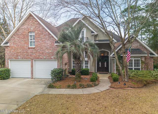 Property at 3709 Point Clear Dr, Ocean Springs, MS 39564, 4 beds, 3 baths