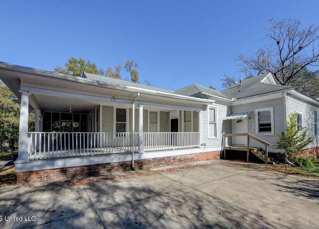 Property at 2720 Poplar Springs Dr, Meridian, MS 39305, 3 beds, 3 baths