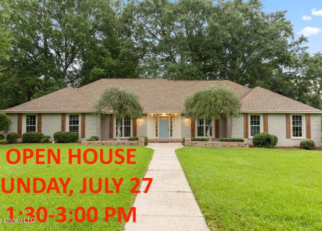 Property at 1304 Estelle St, Hattiesburg, MS 39402, 4 beds, 2.5 baths