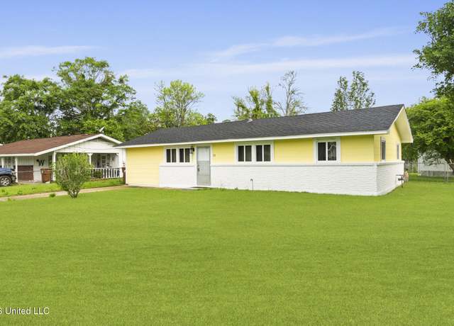 Property at 21 Linda Ln, Long Beach, MS 39560, 3 beds, 1 bath