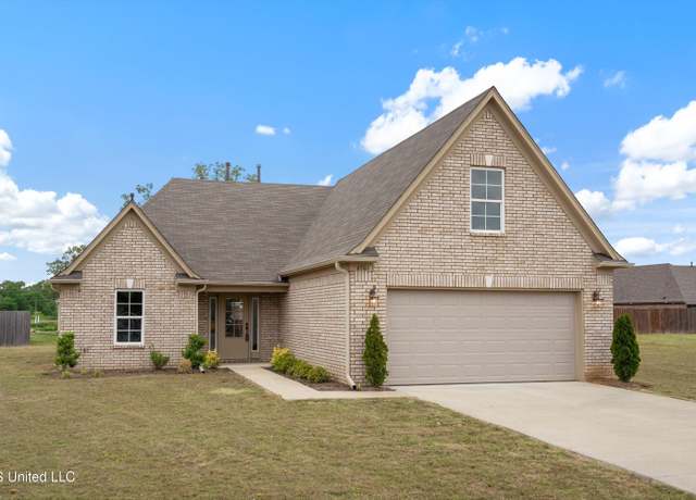 Property at 6501 Carmel Pt, Walls, MS 38680, 4 beds, 2 baths