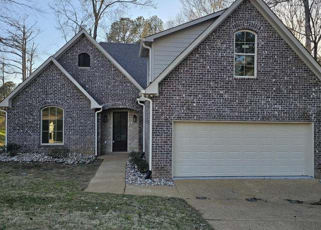 Property at 203 Winding Hills Dr, Clinton, MS 39056, 4 beds, 2.5 baths