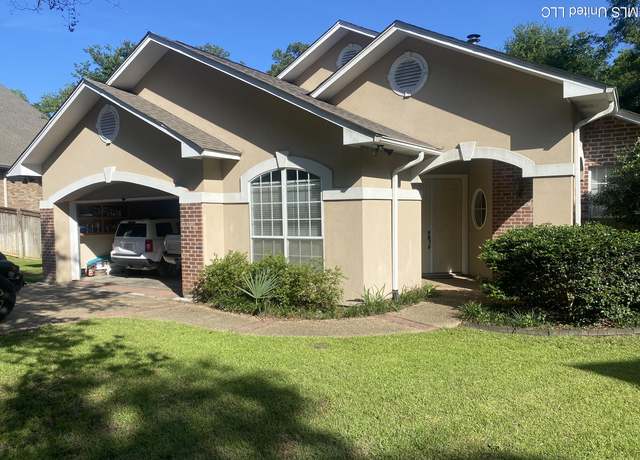 Property at 962 Glen Oaks Dr, Pass Christian, MS 39571, 4 beds, 2 baths