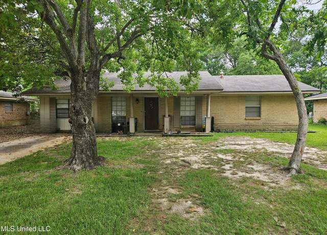Property at 154 Ben Dr, Gulfport, MS 39503, 3 beds, 1 bath