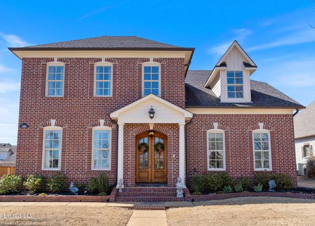 Property at 4833 E Delbridge Ct, Olive Branch, MS 38654, 4 beds, 3.5 baths