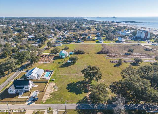 Property at 111 Shelter Rock Dr, Long Beach, MS 39560