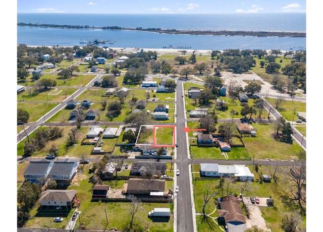 Property at 426 Pearl St, Biloxi, MS 39530